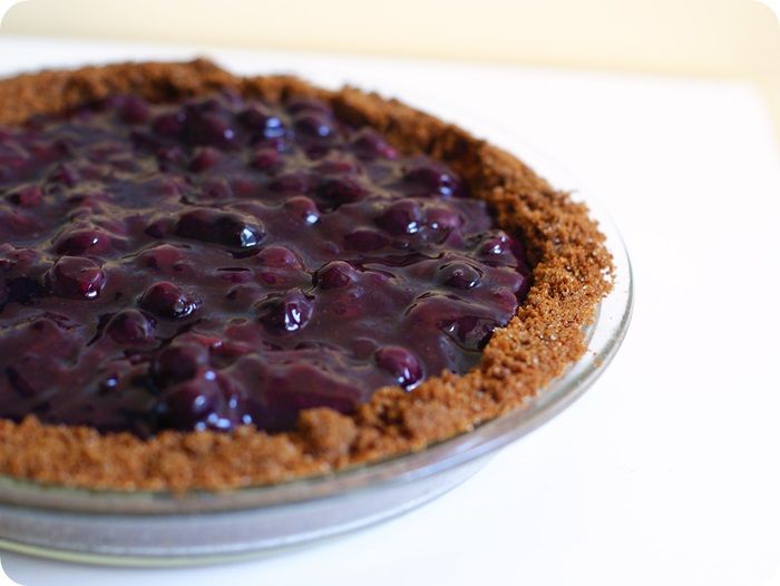 Desserts for Dudes: blueberry cheesecake pie ::: bake at 350 blog