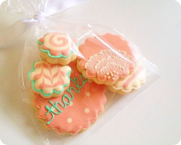 brush embroidery cookie tutorial ::: bake at 350 blog
