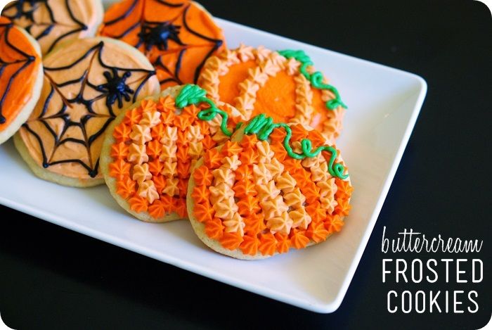 simple buttercream frosted halloween cookies