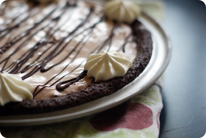 chocolate mint ice cream pie {recipe makes 2!} ::: bake at 350 blog