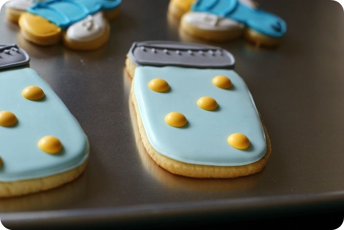firefly and mason jar cookies ::: bake at 350