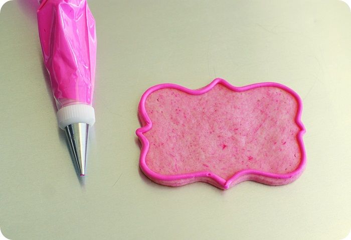 color challenge: bright pink cookies for fall :: bake at 350 blog