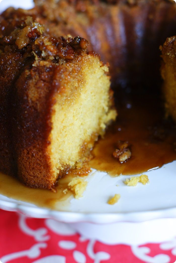one of the BEST cakes I've ever eaten. ::: kahlua (or rum) pudding cake from The Pioneer Woman Cooks: A Year of Holidays