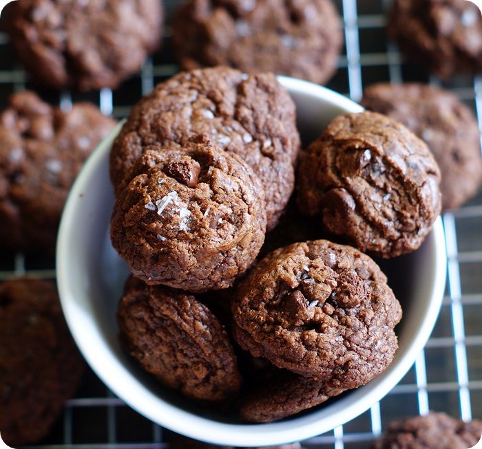 Nutella Chocolate Chip Sea Salt-Sprinkled Cookies ::: bake at 350 blog