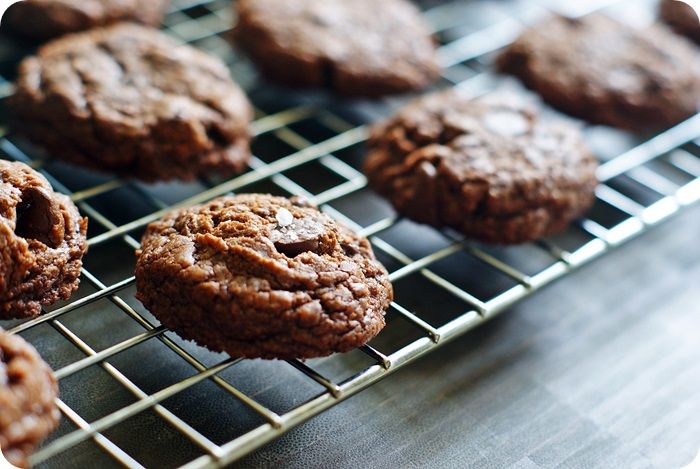 Nutella Chocolate Chip Sea Salt-Sprinkled Cookies ::: bake at 350 blog