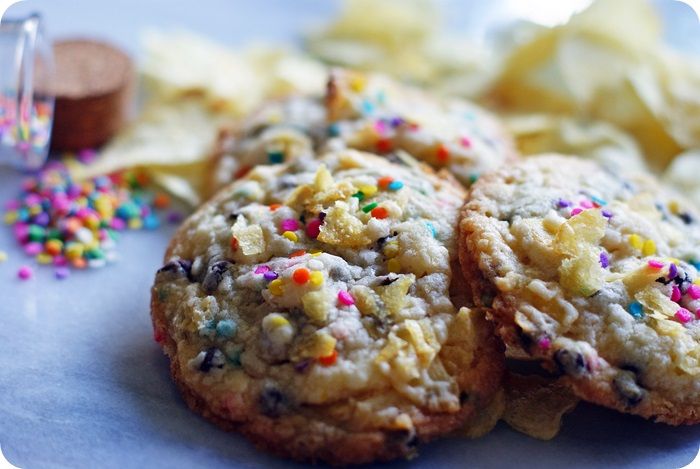 goobed-up potato chip cookies ::: bake at 350 blog