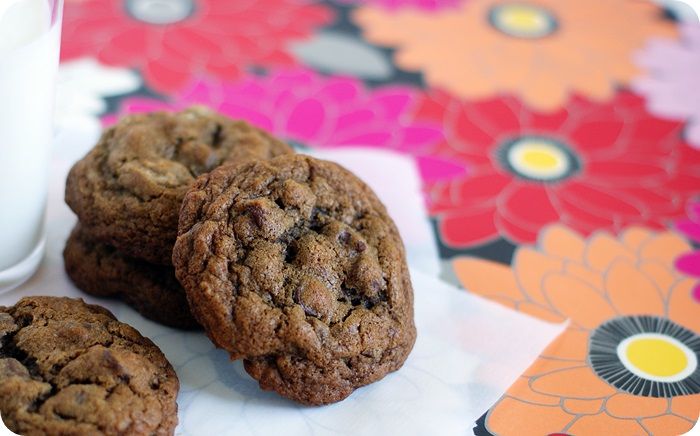 kahlua espresso chocolate chip cookies | bake at 350