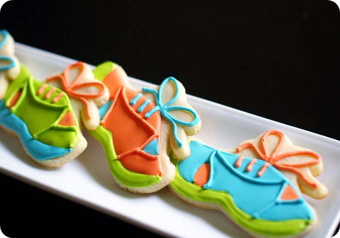 running shoe cookies tutorial ::: from bake at 350