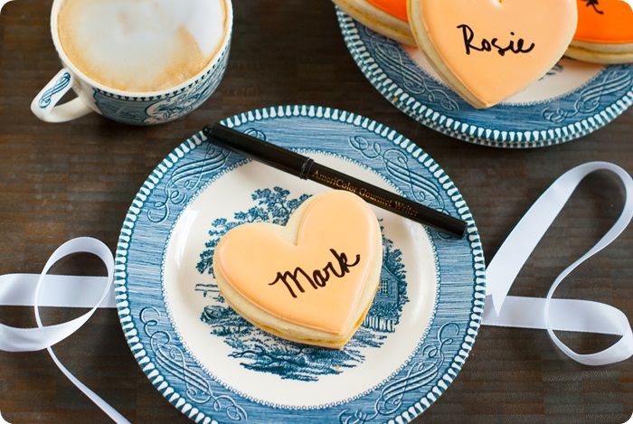 thankful (cookie) hearts ::: interactive cookies for thanksgiving dessert, easy and quick to make! from @bakeat350