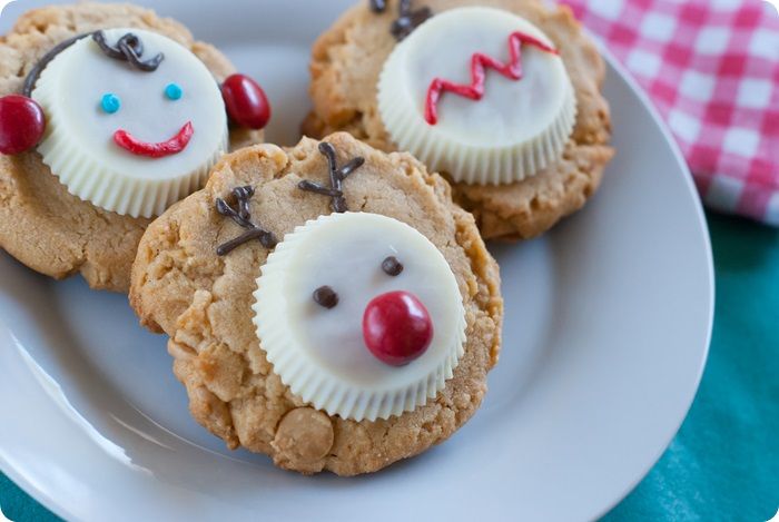 white chocolate peanut butter cup christmas cookies ::: white chocolate reese's peanut butter cups; they exist! 