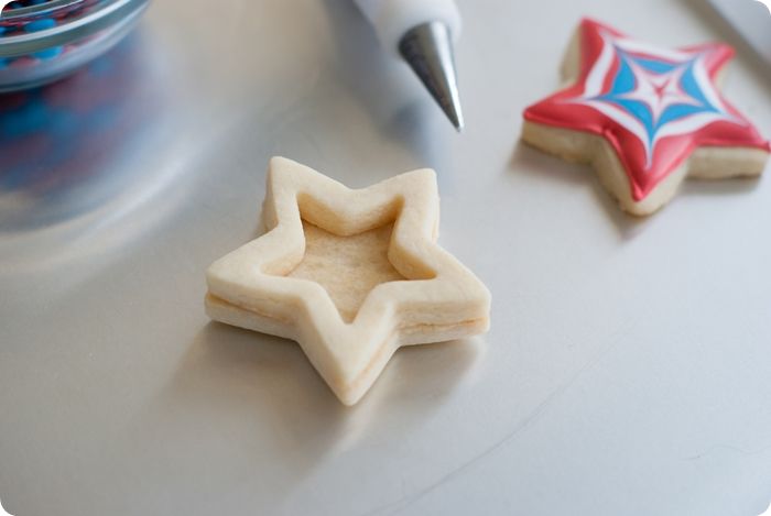 M&Ms Inside-Patriotic Star Cookies #4thofjuly #patriotic