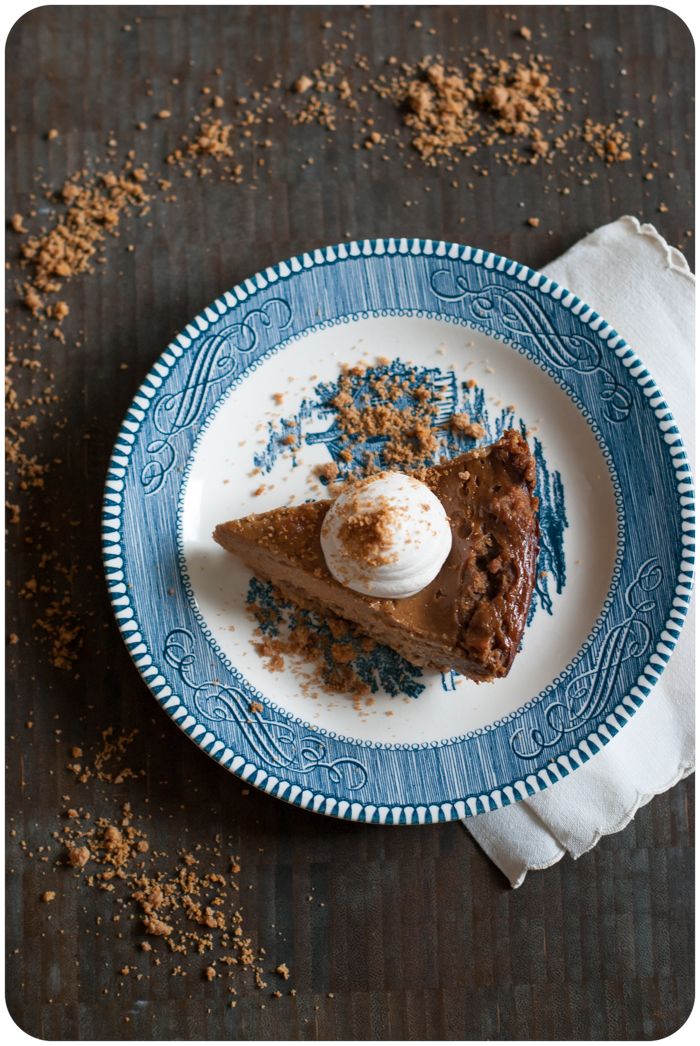 apple butter pie with cookie crust ... an easy pie recipe and a great alternative to pumkpin pie