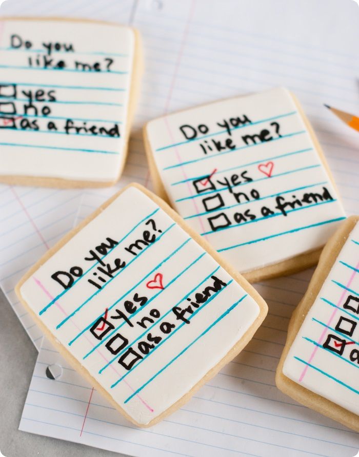 "do you like me" note cookies...simple and easy to make...perfect for valentine's day! 