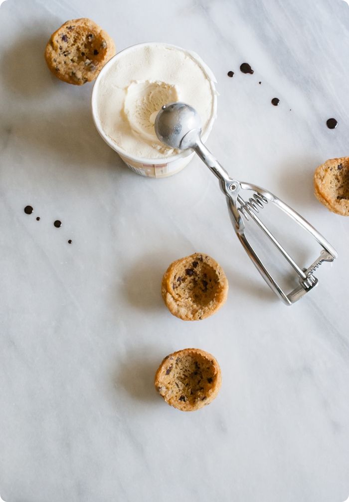 Trashed Up Chocolate Chip Cookie Ice Cream Sundaes (with brown butter cinnamon sugar panko + amaretto fudge sauce)