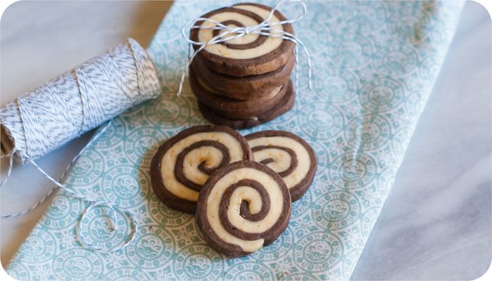 chocolate orange pinwheel cookies | bakeat350.blogspot.com