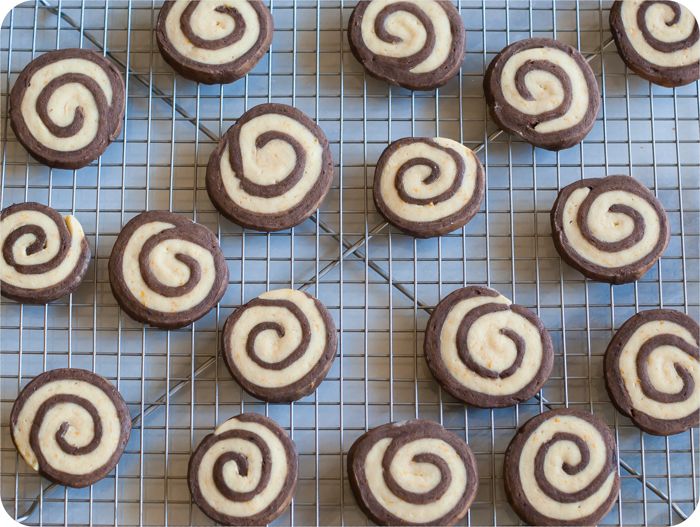 chocolate orange pinwheel cookies | bakeat350.blogspot.com