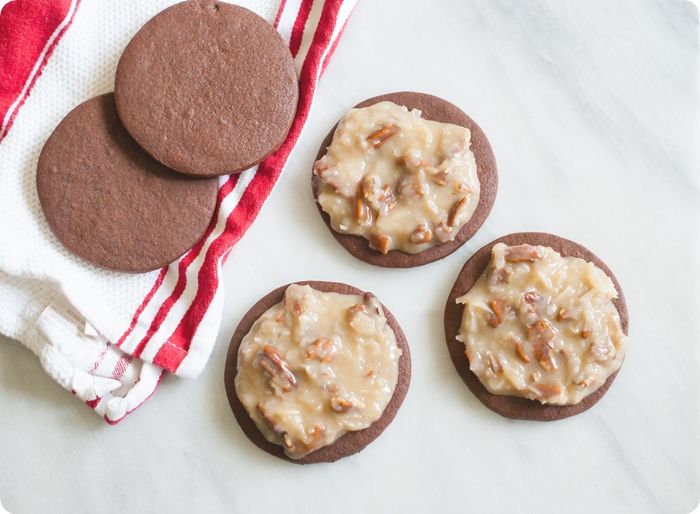 german chocolate cookies ... more frosting per bite than german chocolate cake!