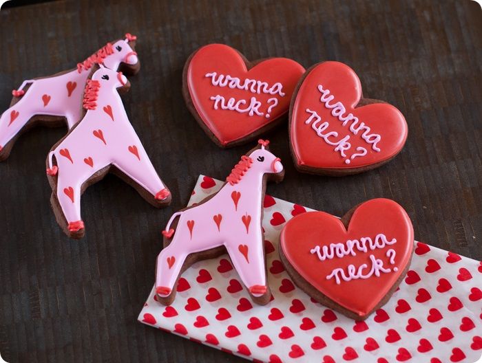 "wanna neck" giraffe valentine cookies ♥ 
