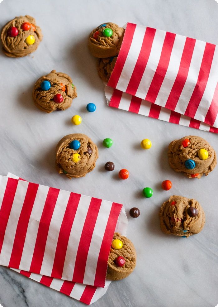 the puffiest, fluffiest peanut butter M&M cookies! 