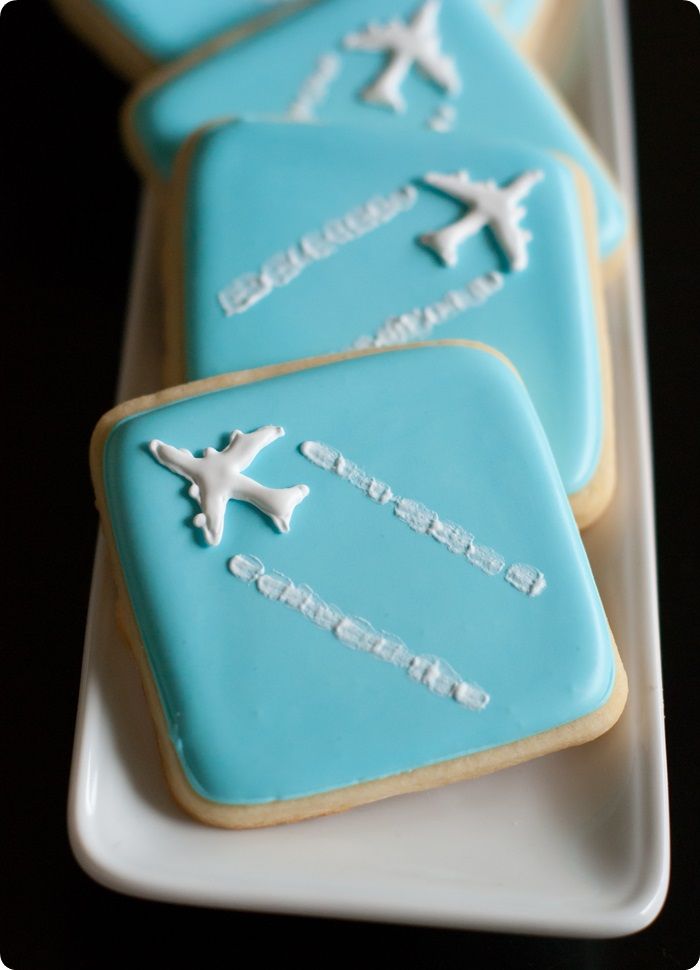 jet trail / contrail cookies for the aviation lover