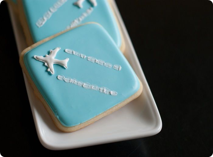 jet trail / contrail cookies for the aviation lover