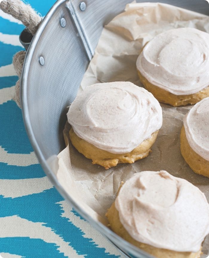 soft pumpkin cookies with cinnamon sugar frosting ... so heavenly! bring on the PUMPKIN!