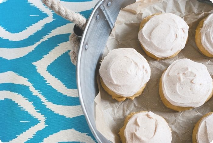 soft pumpkin cookies with cinnamon sugar frosting ... so heavenly! bring on the PUMPKIN!