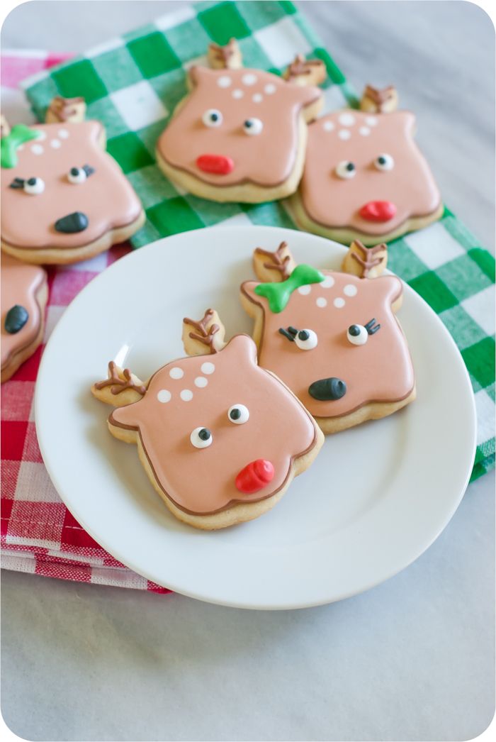 reindeer face decorated cookie tutorial