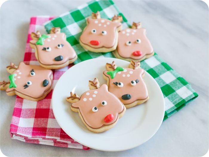 reindeer face decorated cookie tutorial