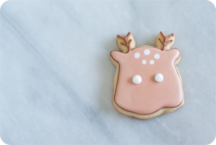 reindeer face decorated cookie tutorial