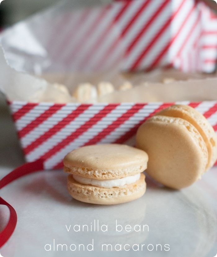 vanilla bean almond macarons from @bakeat350