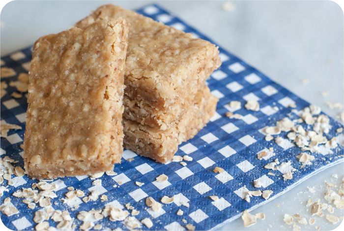 brown butter oatmeal shortbread cookies :: bakeat350.blogspot.com