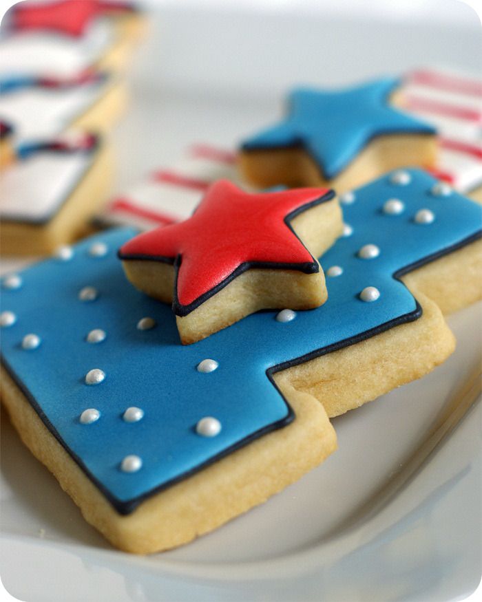 double-decker 4th of july cake decorated cookies