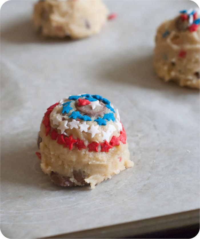 4th of July Soft Milk Chocolate Chip Cookies