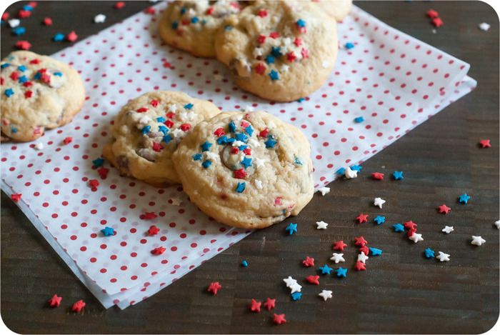 Star-Spangled 4th of July Soft Milk Chocolate Chip Cookies | bakeat350.blogspot.com