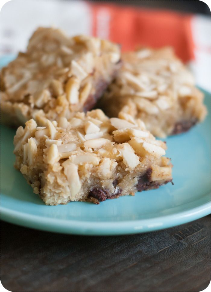 chocolate almond blondies from bakeat350.blogspot.com