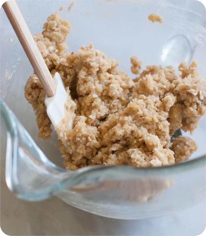 brown butter oatmeal shortbread cookies :: bakeat350.blogspot.com