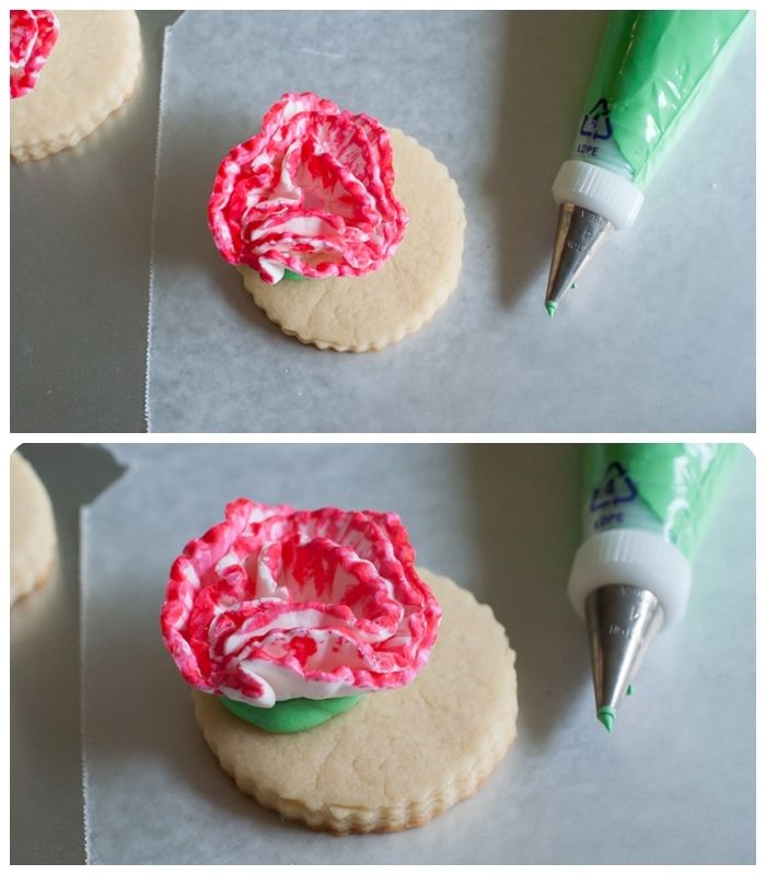 how to make carnation cookies from bakeat350.blogspot.com