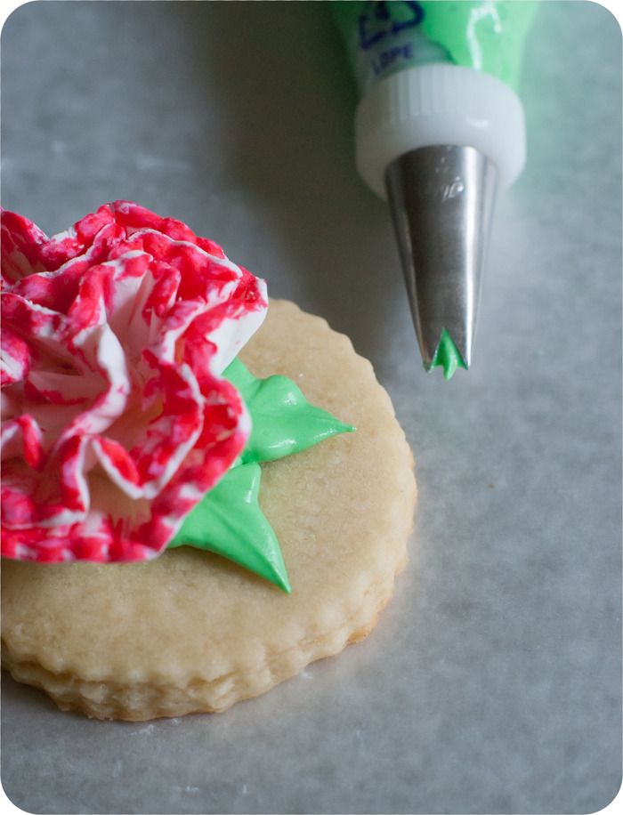 how to make carnation cookies from bakeat350.blogspot.com
