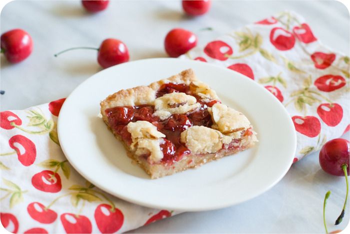 cherry pie bars :: like sugar cookie bars and a cherry pie got married ♥