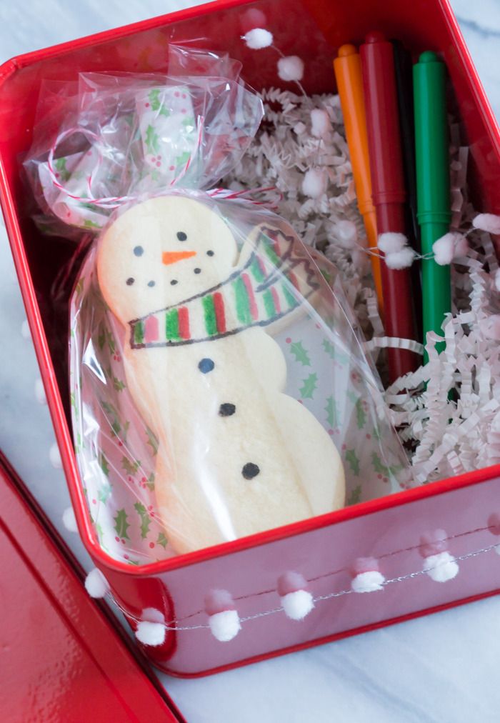 Snowman Cookie Kit : Three homemade gifts with pretty packaging from The Container Store