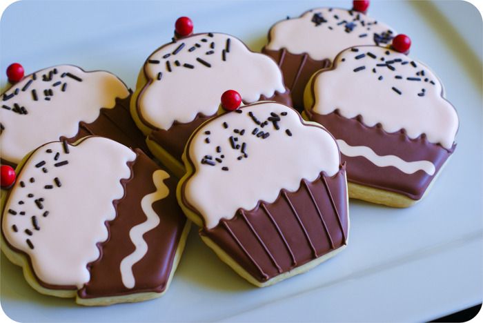 how to decorate cupcake cookies | bakeat350.blogspot.com