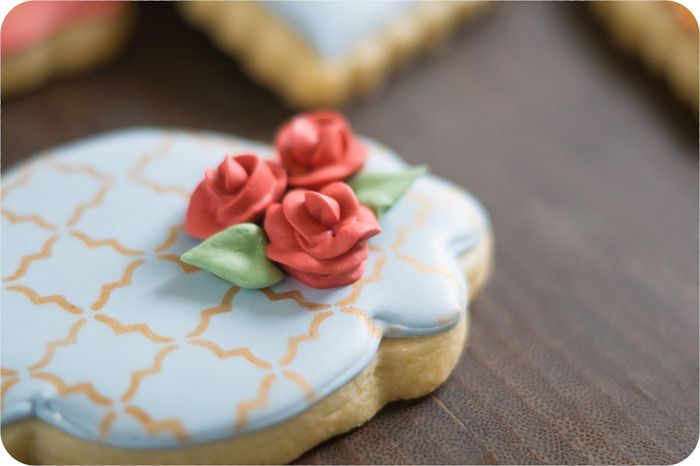 how to make royal icing toothpick roses for decorated cookies, cakes, and cupcakes | bakeat350.blogspot.com