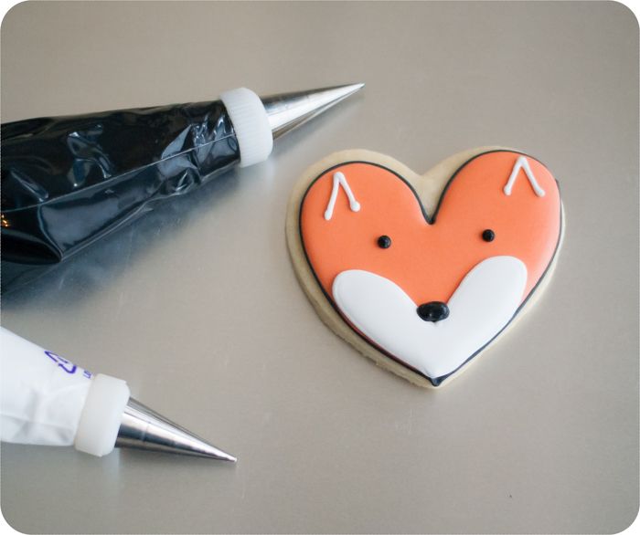 fox cookies made from a heart cookie cutter : post has decorating tutorial and recipes