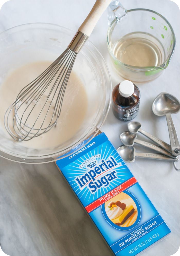 ginger ale bundt cake recipe with a vanilla-ginger ale glaze