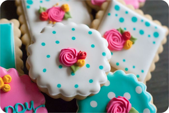 happy floral decorated cookies ... with how-to's and tips