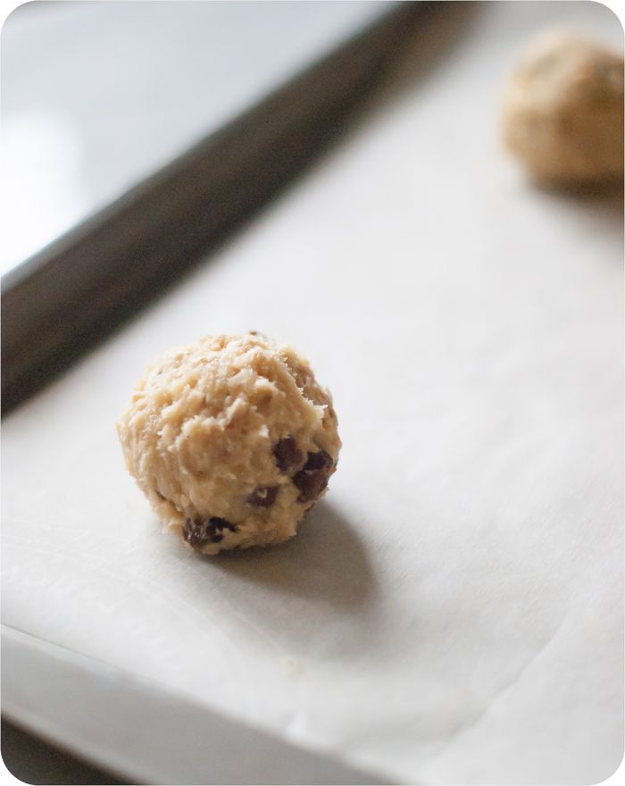 oatmeal bourbon raisin cookies from @bakeat350