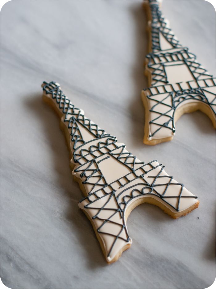 easy eiffel tower cookies with inspiration and how-to