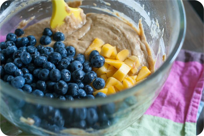 peachy blueberry muffins made with coconut sugar!!!