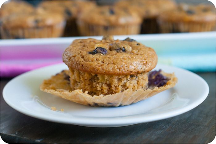 peachy blueberry muffins made with coconut sugar!!! 